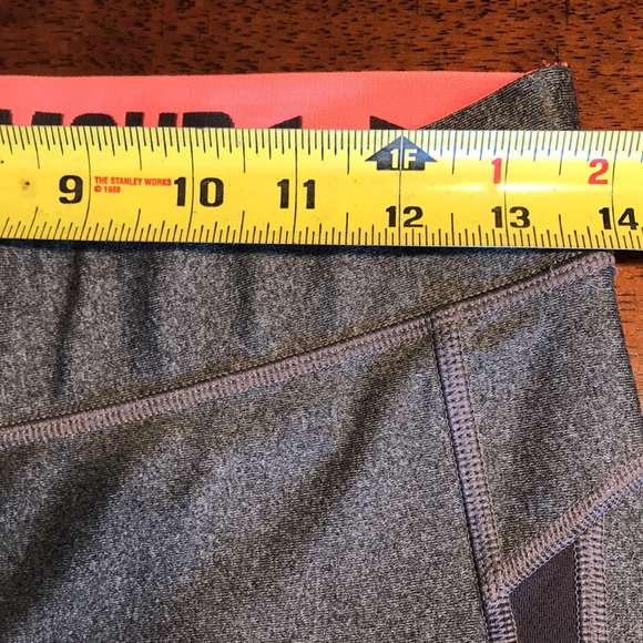 Under Armour Capri Leggings - Picture 5 of 7